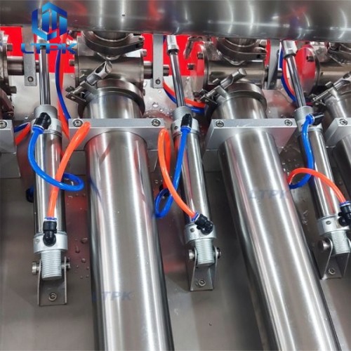 Pneumatic 4 nozzles cream paste filler with big hopper