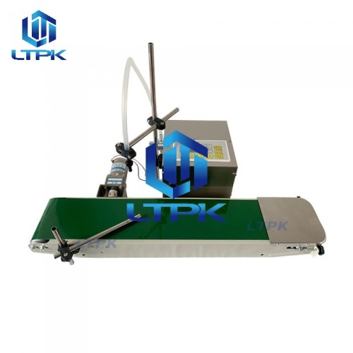 Small magentic pump filler with conveyor for lotion essence oil